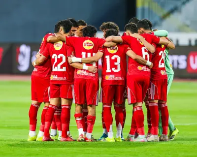رغم تتويج الزمالك بالدوري.. الأهلي الأقل خسارة في المربع الذهبي إنفوجراف