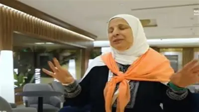 سيدة مصرية تخطف القلوب بتعبيرها عن فرحة الحج: حاسة إني حمامة طايرة