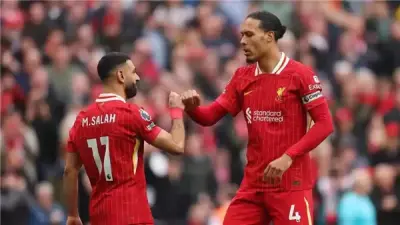 فان دايك يودع صلاح برسالة مؤثرة: لاعب استثنائي يأتي مرة في العمر