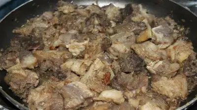 طريقة عمل لحمة الرأس المحمرة لعيد الأضحى بطعم لا يقاوم