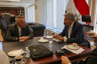 وزير السياحة والآثار يبحث مع مساعد المدعي العام لمنهاتن تعزيز استرداد الآثار المهربة