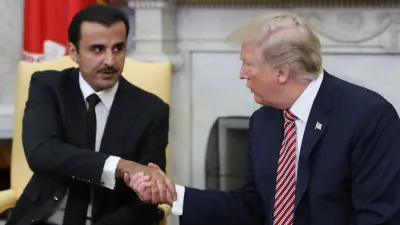 أمير قطر والرئيس الأمريكي يؤكدان دعم الجهود الدبلوماسية في باكستان