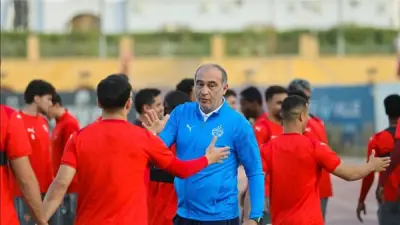 مصدر في بيراميدز ينفي مفاوضات مع علي ماهر لتدريب الفريق