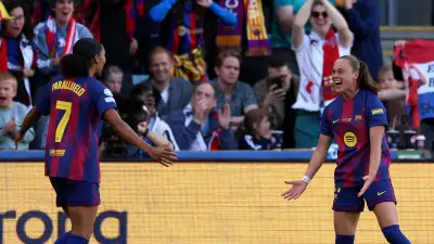 برشلونة للسيدات يكتسح ليون برباعية ويتوج بطلاً لدوري أبطال أوروبا