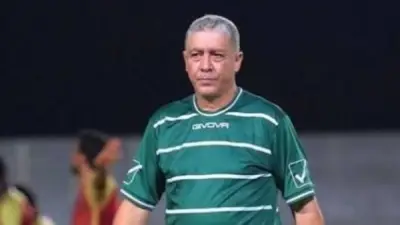 محمد عمر يطالب الأهلي بمدير فني شبيه بمانويل جوزيه