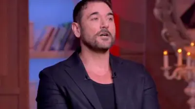 أحمد عز: الالتزام والصرامة سر النجاح في العمل الفني