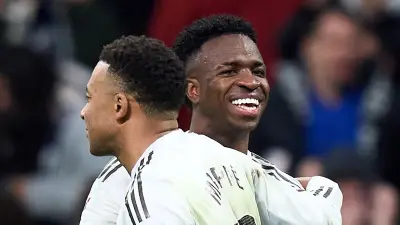 محلل مدريدي: خطيئة فينيسيوس لا تقارن بما فعله مبابي!