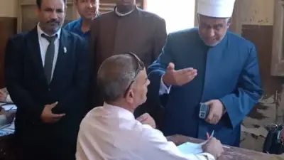 رئيس المعاهد الأزهرية يتابع تصحيح الشهادتين بأسيوط