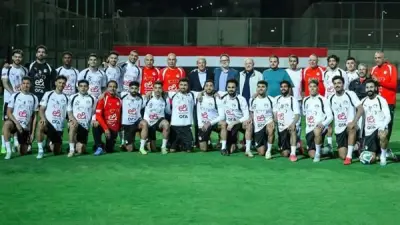 منتخب مصر يواصل تدريباته لمواجهة روسيا بحضور السفير الكندي