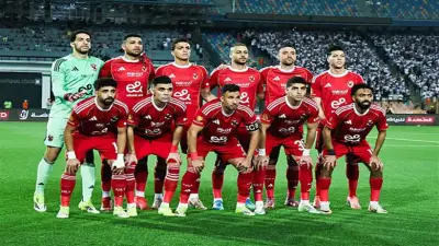 الأهلي يشترط ضم مهاجم جديد لإعارة محمد شريف