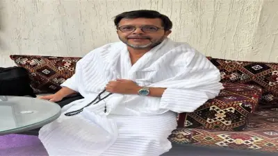 محمد هنيدي يؤدي فريضة الحج وينشر صورته بملابس الإحرام