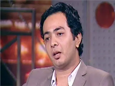 صاحب دعوة رفع فيزيتا العيادات الخاصة يتوعد منتقديه