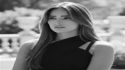 نجوم يرثون ذويهم الراحلين بكلمات مؤثرة في أول عيد من غيرهم