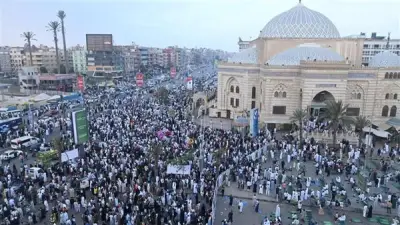 آلاف المصلين يملؤون مسجد الحصري في صلاة عيد الأضحى بمشهد إيماني مهيب