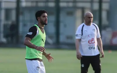 إبراهيم حسن يثير القلق بشأن مشاركة نجم منتخب مصر في ودية روسيا