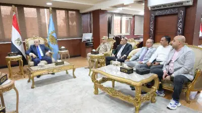 محافظ الغربية يستقبل قيادات المديريات لتهنئته بعيد الأضحى