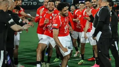 ممر شرفي للاعبي مصر الجدد ومرموش في تدريب الفراعنة