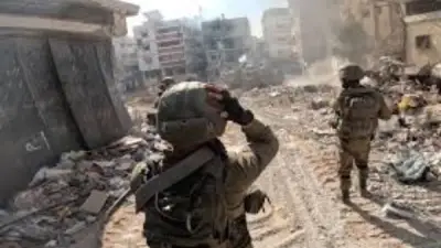 إسرائيل تستهدف قياديين بارزين في غزة بغارة جوية جديدة