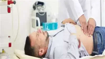 تسعير كشف العيادات الخاصة يثير جدلا برلمانيا بعد مقترح نقابة الأطباء