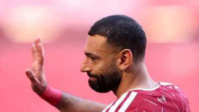 عملاق سعودي يحاول إقناع صلاح.. فهل يستجيب النجم المصري؟