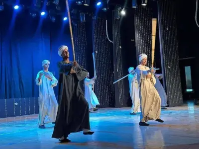فرقة الغردقة للفنون الشعبية تتألق في احتفالات العيد وإقبال كبير على سينما الشعب
