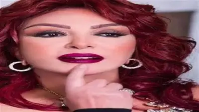 نبيلة عبيد تكشف كواليس ضرب أحمد زكي لها في فيلم شادر السمك: لم يكن تمثيلاً
