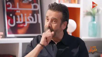 كريم عبد العزيز: مشهد الكوبري مع نيللي كريم أقوى لحظات يحيى راشد في الفيل الأزرق