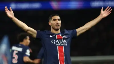 أشرف حكيمي يعادل إنجاز صامويل إيتو بثلاثة ألقاب في دوري أبطال أوروبا