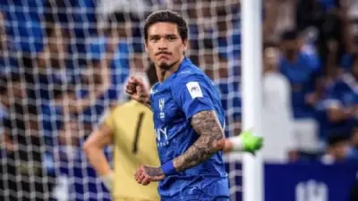 داروين نونيز على رادار برشلونة والهلال يقترب من حسم مصيره