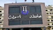 محافظ أسوان ينعى 10 ضحايا في حادث توشكى ويوجه بسرعة إنهاء الإجراءات