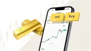 الذهب يرتفع 1.02% والأوقية تسجل 4545 دولاراً مع استمرار التوترات