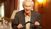 عمره 103 أعوام.. أكبر طبيب ممارس في العالم يكشف عن 3 خطوات لحياة أطول