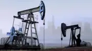 النفط يهبط إلى 108 دولارات والذهب يتراجع والدولار ينخفض لـ98 نقطة