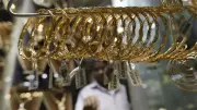 سعر جرام الذهب اليوم الأربعاء 13 مايو 2026.. عيار 21 يسجل 6970 جنيها