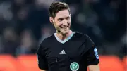 القمة 132.. وصول طاقم حكام مباراة الزمالك والأهلي إلى استاد القاهرة