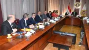 وزير الصناعة يلتقي وفد غوروك التركية لبحث مشروع زجاجي بـ150 ألف متر
