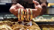 عيار 18 يواصل تراجعه اليوم الأحد 17 مايو 2026 في محلات الصاغة بمصر