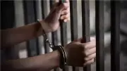 حبس متهم 18 يوماً بتهمة انتحال صفة موظف بنك والنصب على المواطنين بالمنيا