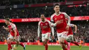 آرسنال ينهي صيام 22 عاماً ويفوز بلقب الدوري الإنجليزي