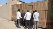 غلق مصنع أعلاف غير مرخص بالجيزة وضبط 22 طن خام و3 أطنان دواجن نافقة