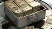 تحويلات المصريين بالخارج ترتفع 28%.. انعكاساتها على الاقتصاد وأسباب الزيادة