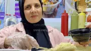 محافظ بورسعيد يقنن أوضاع أم رنيم بعد 29 عامًا من الكفاح لبيع الكسكسي