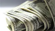 تراجع محدود لسعر الدولار في البنوك المصرية اليوم الأحد 3 مايو 2026