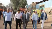 محافظ القليوبية ومدير الأمن يشرفان على إخماد حريق 3 مصانع بالقناطر الخيرية