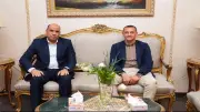 محافظ أسوان يستقبل وزير العمل لبدء جولة ميدانية بـ3 محافظات في الصعيد