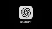 حقيقة دخل 335 ألف دولار سنويًا عبر ChatGPT: وظائف متخصصة وليست خيالًا