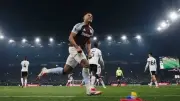 أستون فيلا يحقق فوزًا كبيرًا على ليفربول 4-2 ويضمن دوري أبطال أوروبا