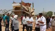 محافظ القليوبية يقود حملة لإزالة بناء مخالف على 4000 متر بقليوب