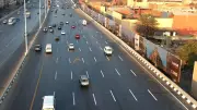 النشرة المرورية الرقمية 71: معدلات السير في الذروة المسائية إنفوجراف