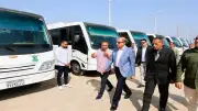 محافظ المنيا يشهد اصطفاف 73 أتوبيساً لتحديث أسطول النقل الجماعي
